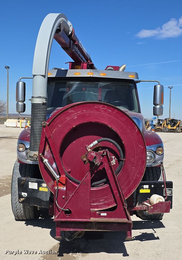 image for item DT6755 2008 International 7400 sewer jetter truck