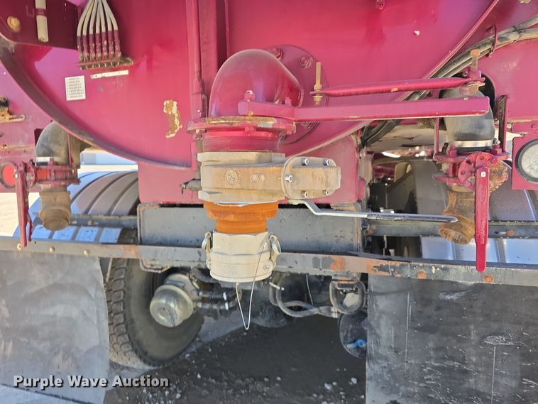 image for item DT6755 2008 International 7400 sewer jetter truck