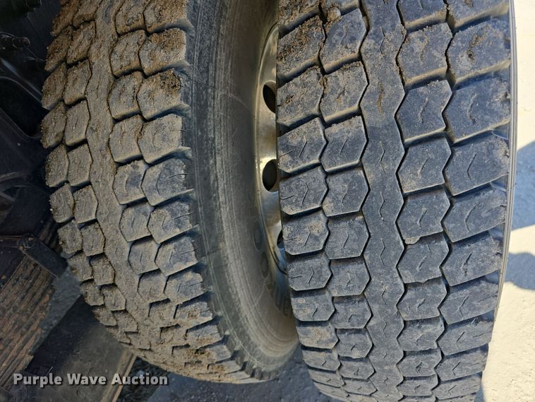 image for item DT6755 2008 International 7400 sewer jetter truck