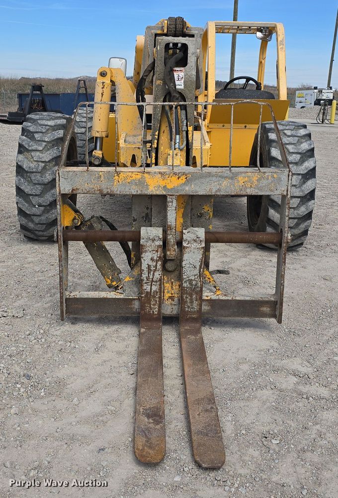 image for item DT6756 2001 Pettibone 10044 Extendo telehandler