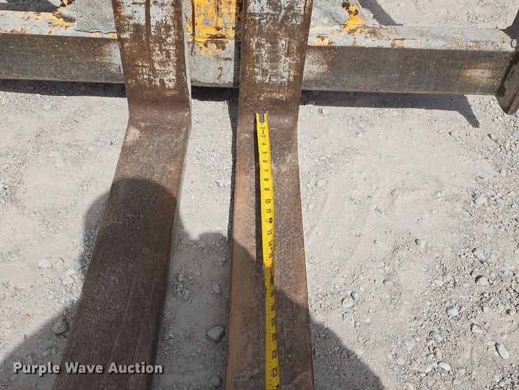 image for item DT6756 2001 Pettibone 10044 Extendo telehandler