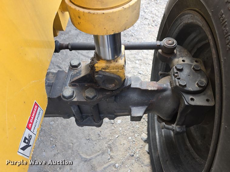 image for item DT6756 2001 Pettibone 10044 Extendo telehandler