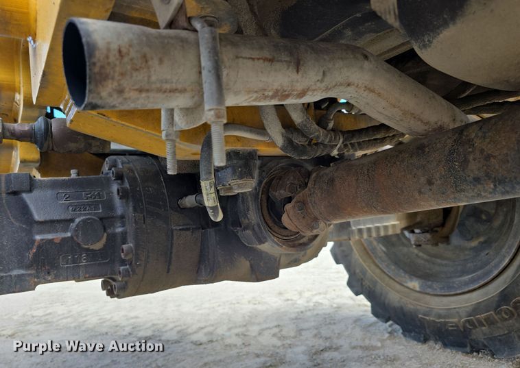 image for item DT6756 2001 Pettibone 10044 Extendo telehandler