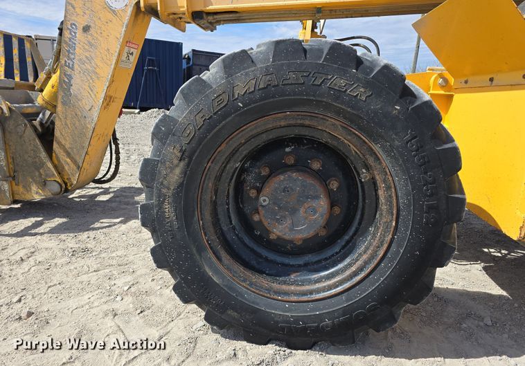 image for item DT6756 2001 Pettibone 10044 Extendo telehandler