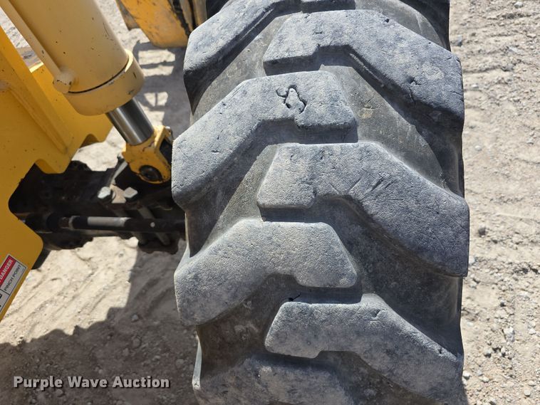 image for item DT6756 2001 Pettibone 10044 Extendo telehandler