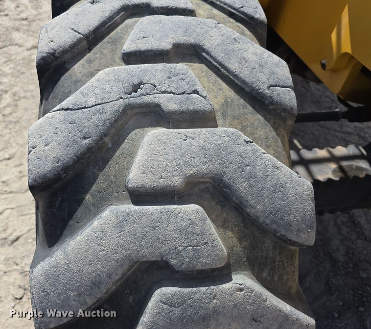 image for item DT6756 2001 Pettibone 10044 Extendo telehandler