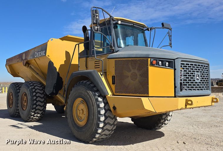 image for item DT6759 2013 John Deere 410E articulated haul truck