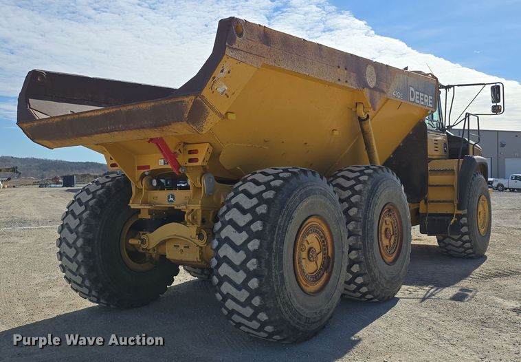 image for item DT6759 2013 John Deere 410E articulated haul truck