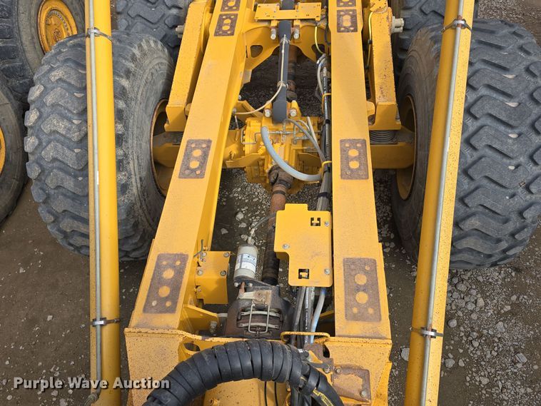 image for item DT6759 2013 John Deere 410E articulated haul truck