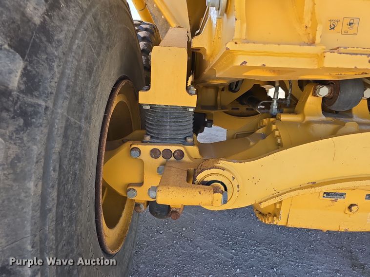 image for item DT6759 2013 John Deere 410E articulated haul truck