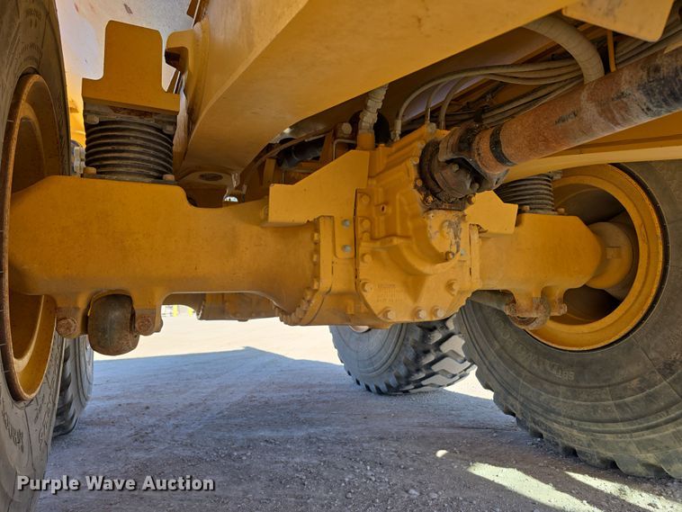 image for item DT6759 2013 John Deere 410E articulated haul truck