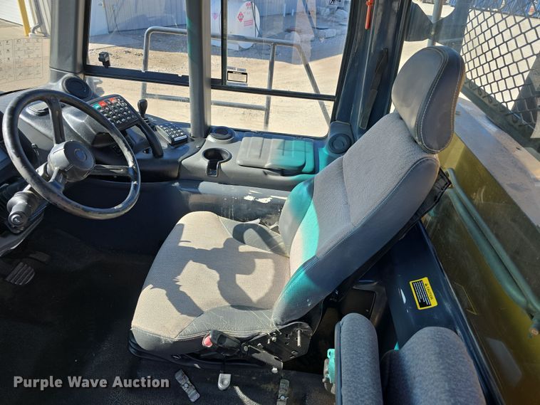 image for item DT6759 2013 John Deere 410E articulated haul truck