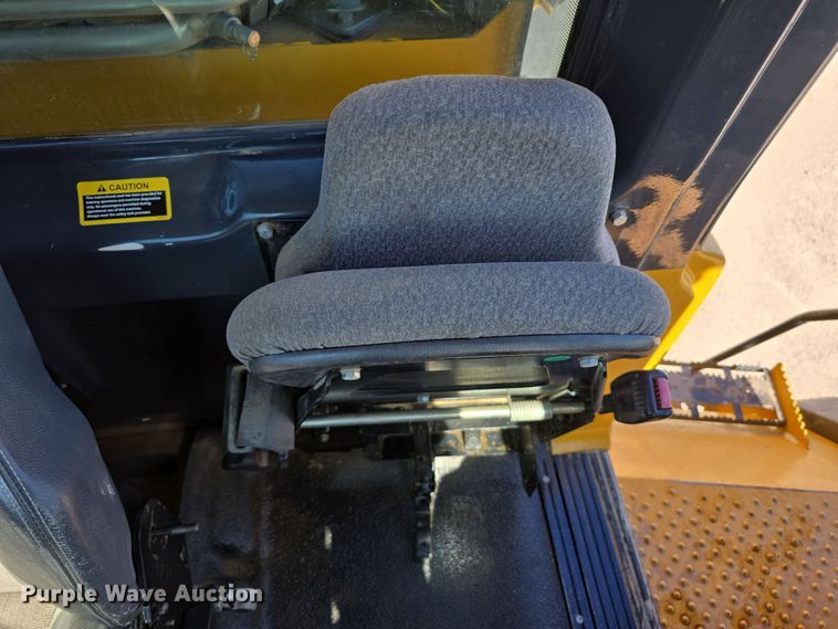 image for item DT6759 2013 John Deere 410E articulated haul truck