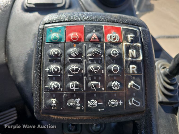 image for item DT6759 2013 John Deere 410E articulated haul truck