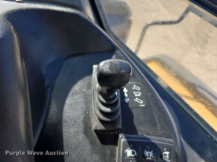 image for item DT6759 2013 John Deere 410E articulated haul truck