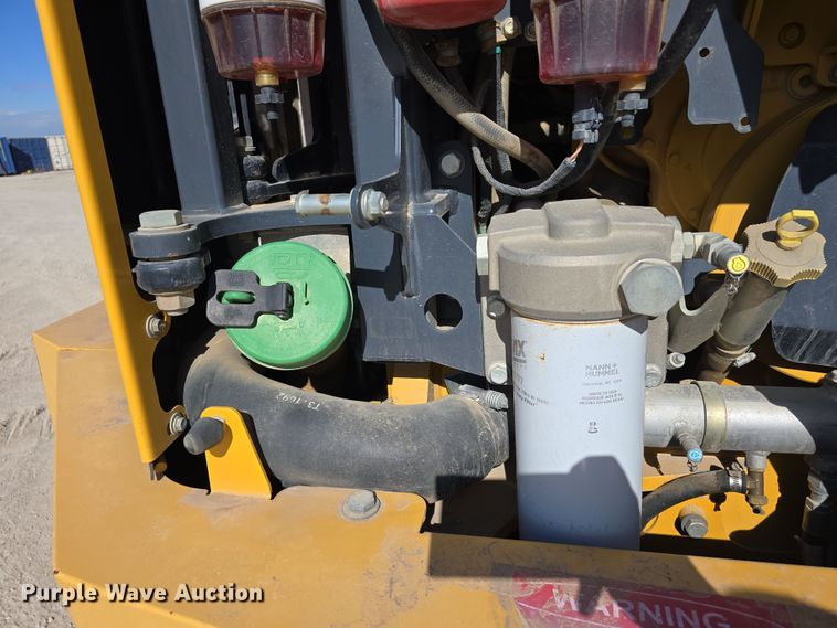 image for item DT6759 2013 John Deere 410E articulated haul truck