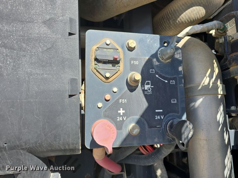 image for item DT6759 2013 John Deere 410E articulated haul truck