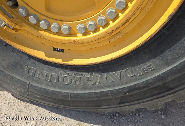 image for item DT6759 2013 John Deere 410E articulated haul truck