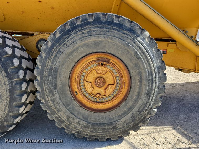 image for item DT6759 2013 John Deere 410E articulated haul truck