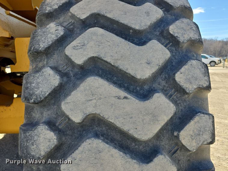 image for item DT6759 2013 John Deere 410E articulated haul truck