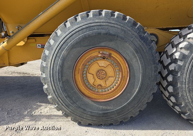 image for item DT6759 2013 John Deere 410E articulated haul truck