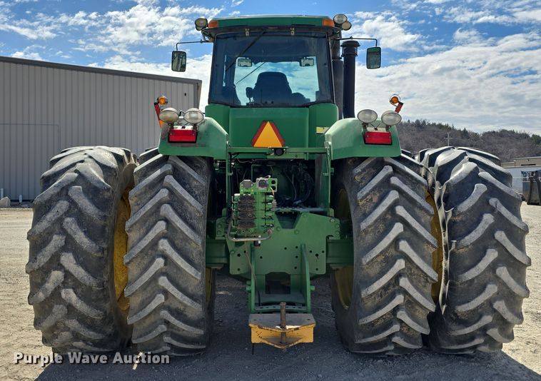 image for item DT6760 2005 John Deere 9320 4WD tractor