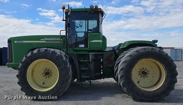 image for item DT6760 2005 John Deere 9320 4WD tractor