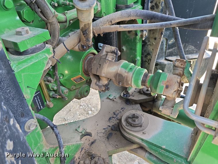 image for item DT6760 2005 John Deere 9320 4WD tractor