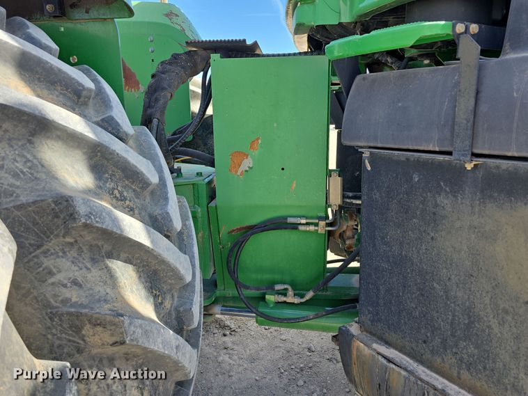 image for item DT6760 2005 John Deere 9320 4WD tractor