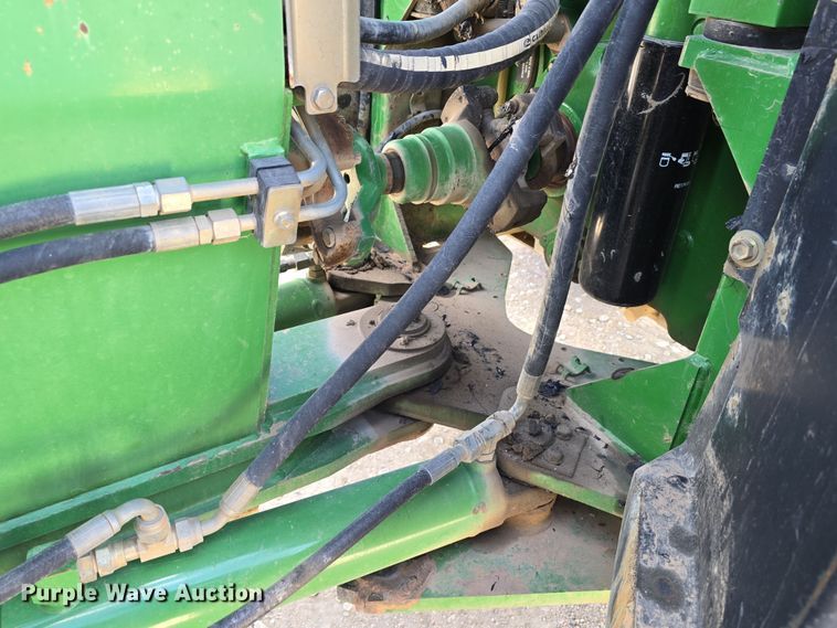 image for item DT6760 2005 John Deere 9320 4WD tractor