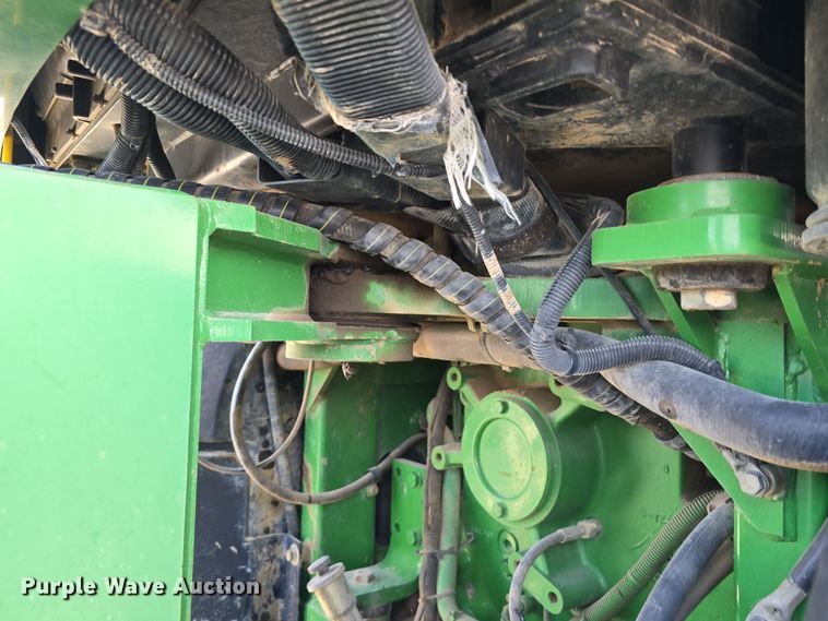 image for item DT6760 2005 John Deere 9320 4WD tractor