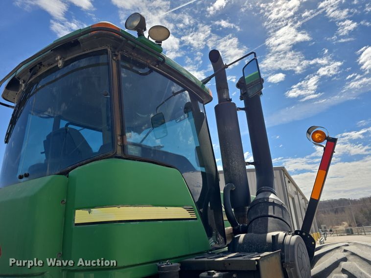 image for item DT6760 2005 John Deere 9320 4WD tractor