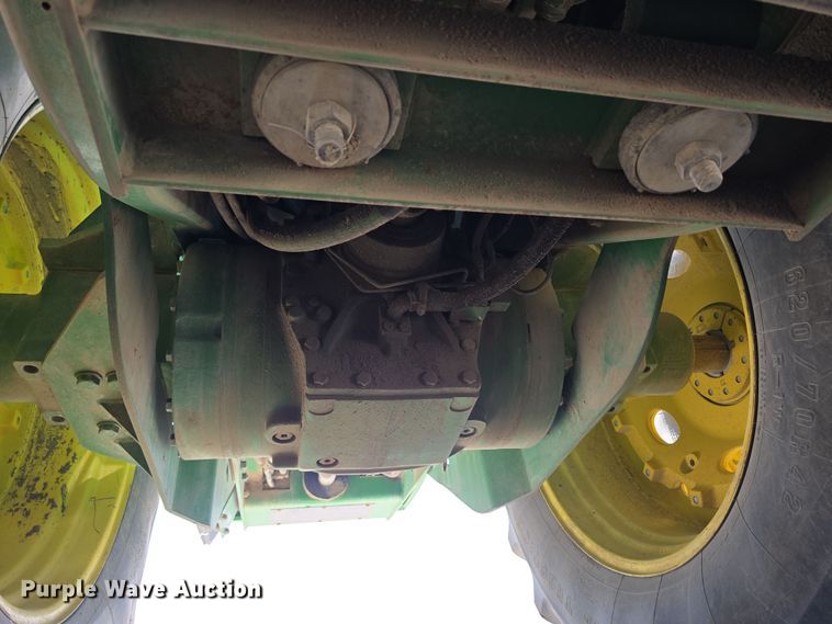 image for item DT6760 2005 John Deere 9320 4WD tractor