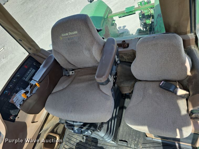 image for item DT6760 2005 John Deere 9320 4WD tractor