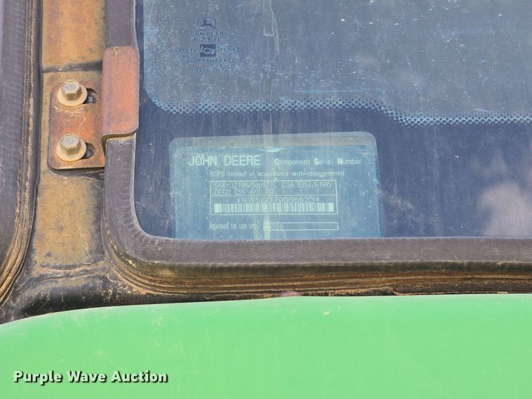 image for item DT6760 2005 John Deere 9320 4WD tractor