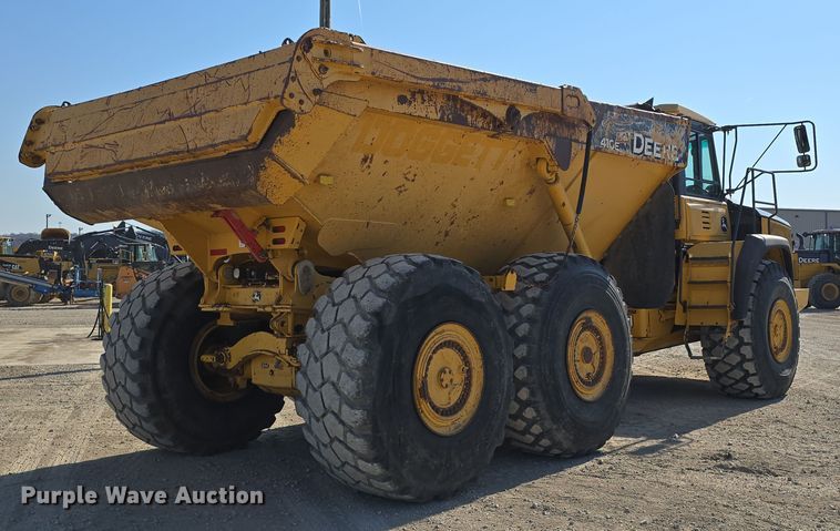 image for item DT6763 2015 John Deere 410E articulated haul truck