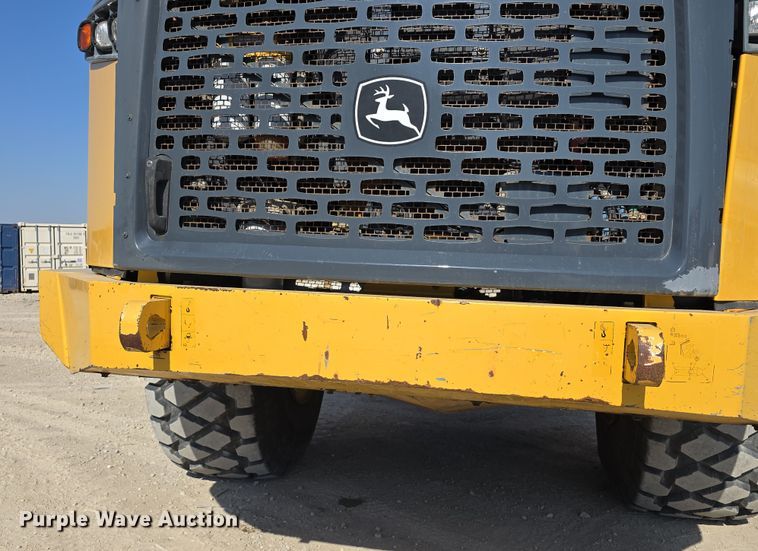 image for item DT6763 2015 John Deere 410E articulated haul truck