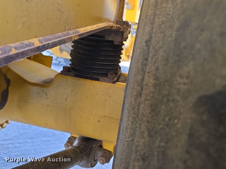 image for item DT6763 2015 John Deere 410E articulated haul truck