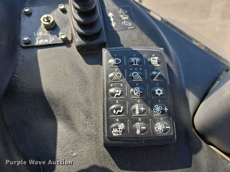 image for item DT6763 2015 John Deere 410E articulated haul truck