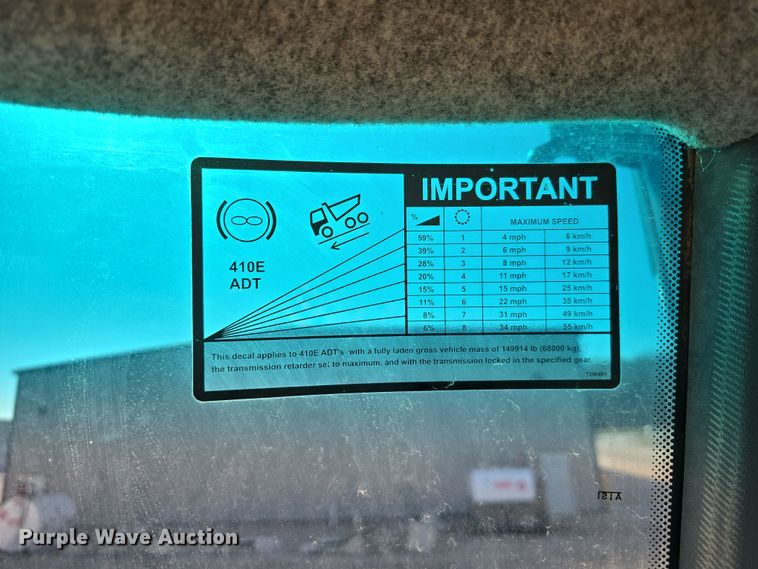 image for item DT6763 2015 John Deere 410E articulated haul truck