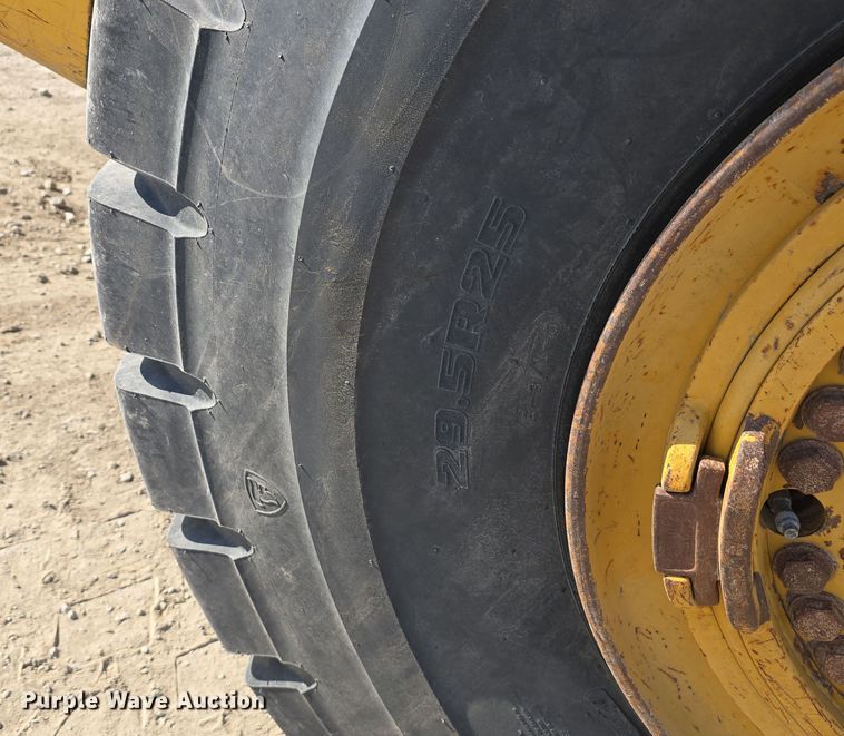 image for item DT6763 2015 John Deere 410E articulated haul truck