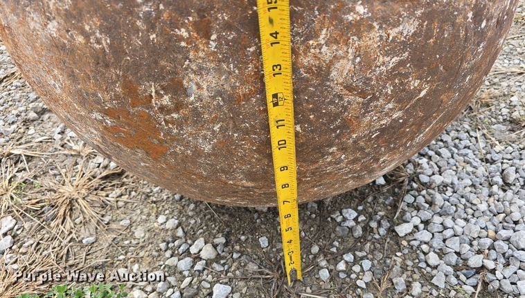 image for item DT6775 24