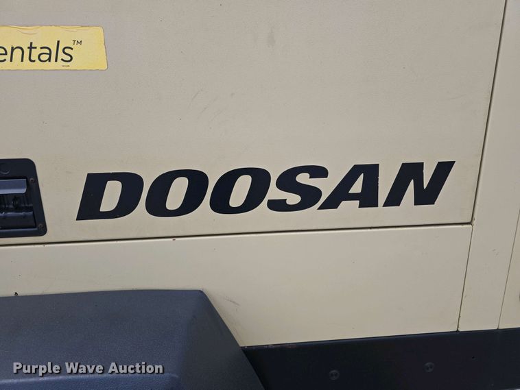 image for item DT6799 2015 Doosan P425/HP375WCU-T4I air compressor