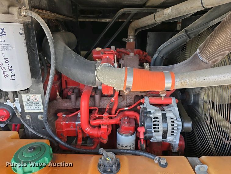 image for item DT6799 2015 Doosan P425/HP375WCU-T4I air compressor