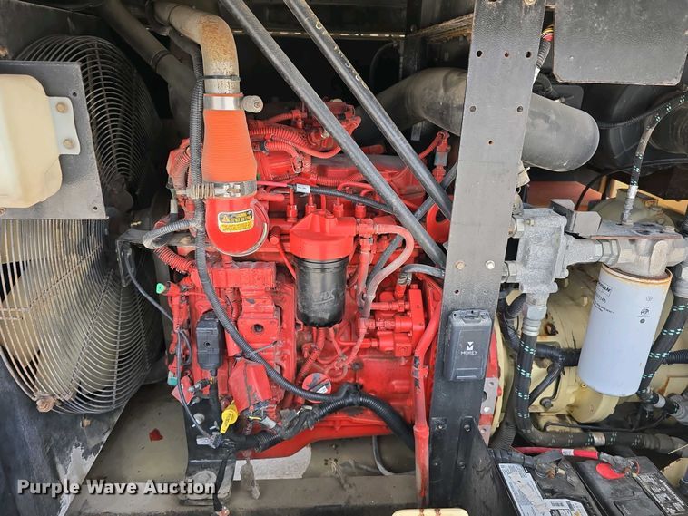 image for item DT6799 2015 Doosan P425/HP375WCU-T4I air compressor