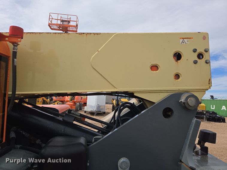 image for item DT7060 2012 JLG G9-43A telehandler