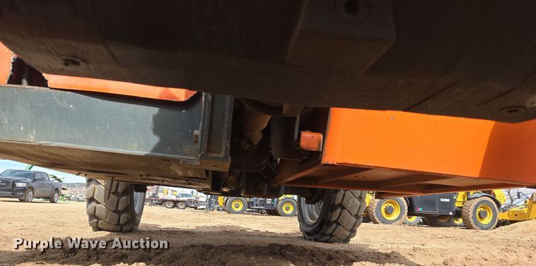 image for item DT7060 2012 JLG G9-43A telehandler