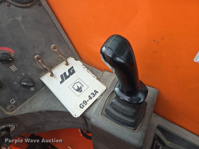 image for item DT7060 2012 JLG G9-43A telehandler