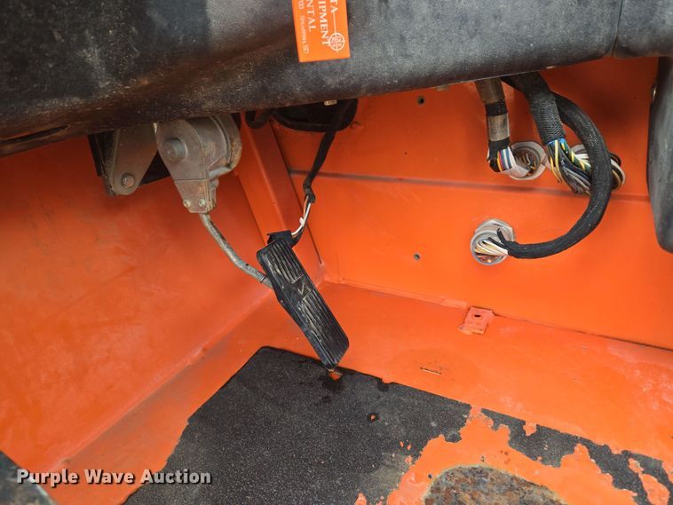 image for item DT7060 2012 JLG G9-43A telehandler