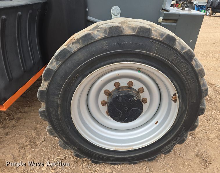 image for item DT7060 2012 JLG G9-43A telehandler